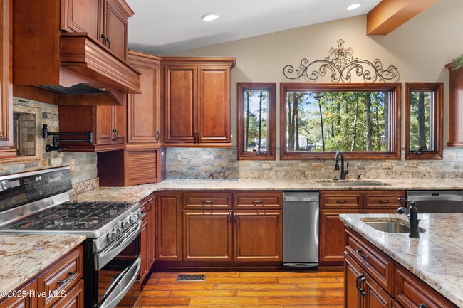 Building Photo - 426 Loblolly Dr