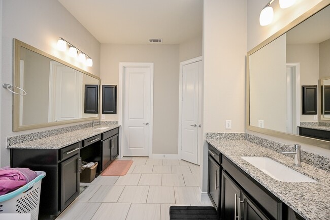 Building Photo - 24919 Bridgeton Meadow Ln