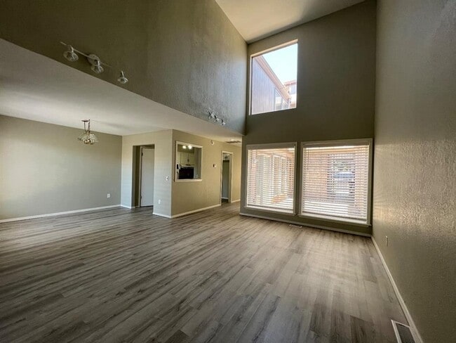 Building Photo - 1902 Three Stars Rd