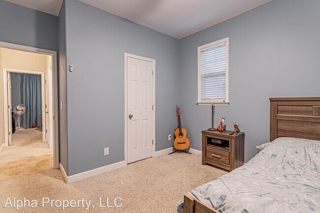Building Photo - 4 br, 2 bath House - 228 Josh Ct