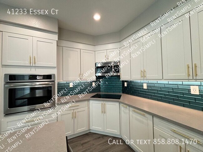 Building Photo - 41233 Essex Ct