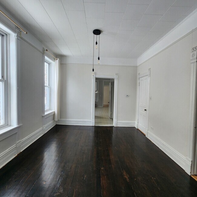 Building Photo - 1222 N Campbell Ave