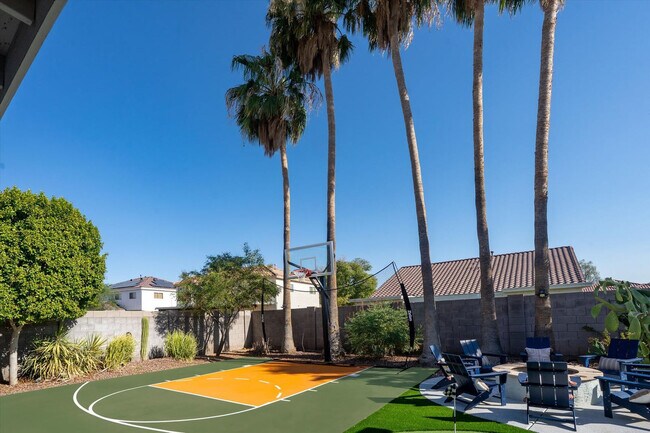 Building Photo - 10617 W Adela Dr.