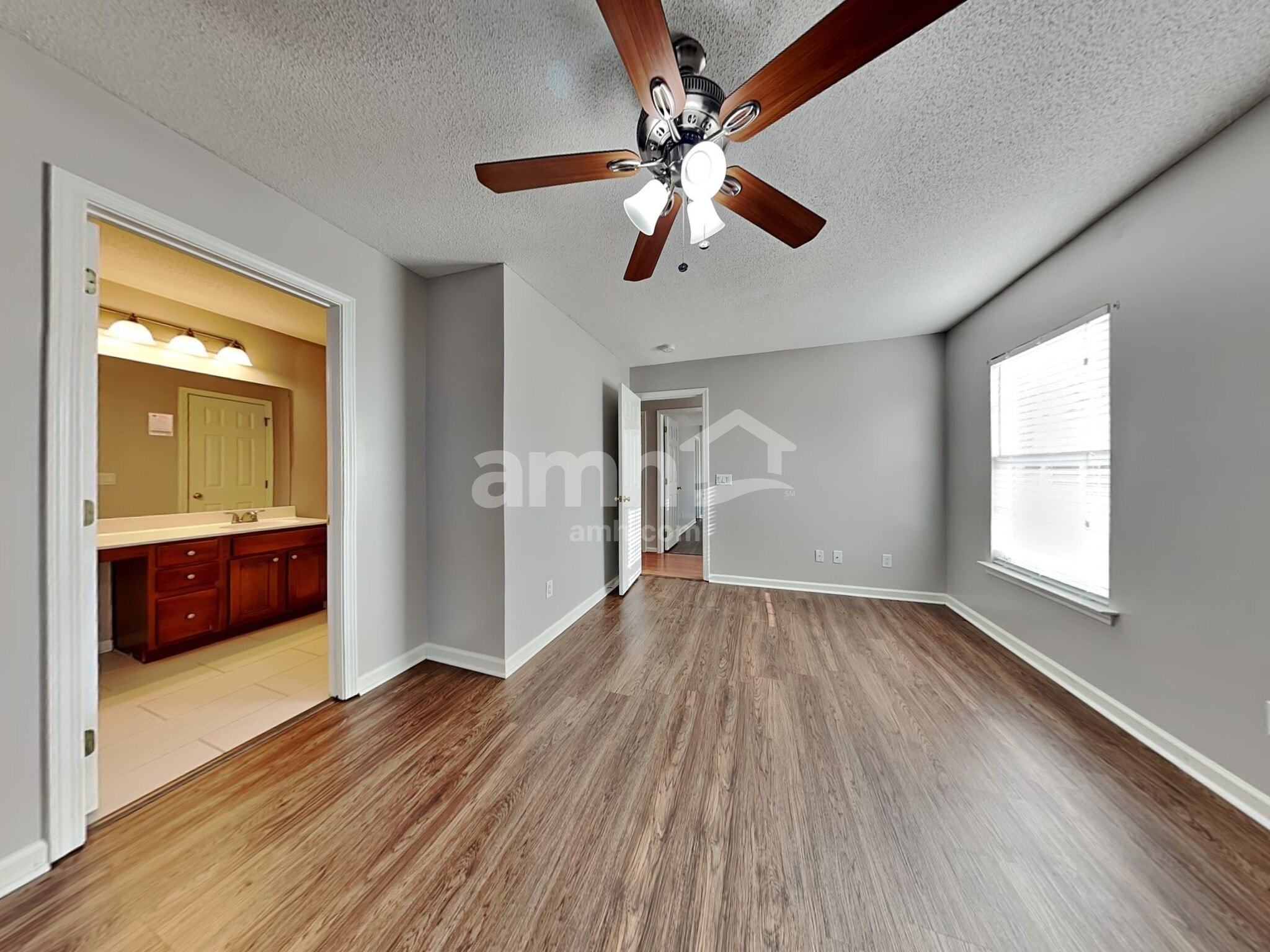 Building Photo - 240 Tigers Paw Dr
