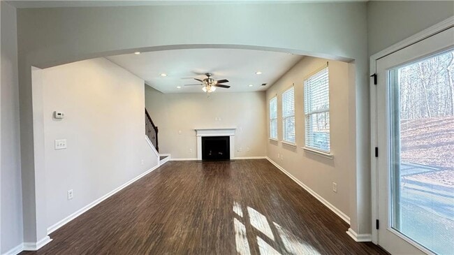 Building Photo - 4408 Black Hills Dr NW