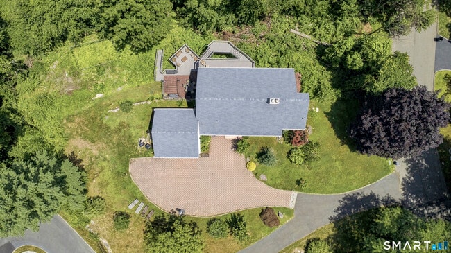 Building Photo - 71 Blackberry Dr
