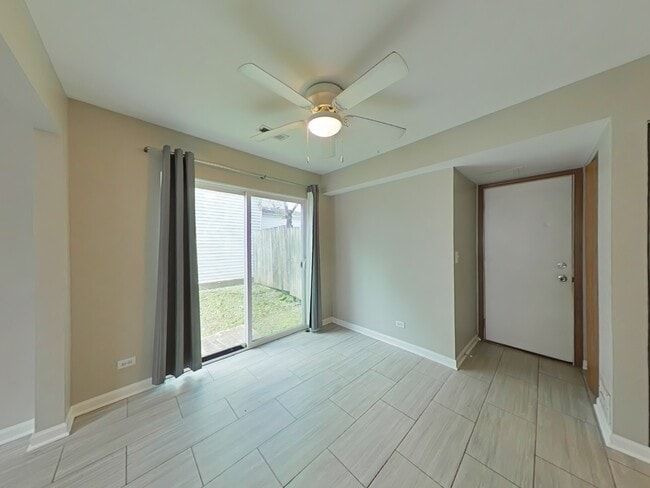 Building Photo - 1101 Symphony Dr