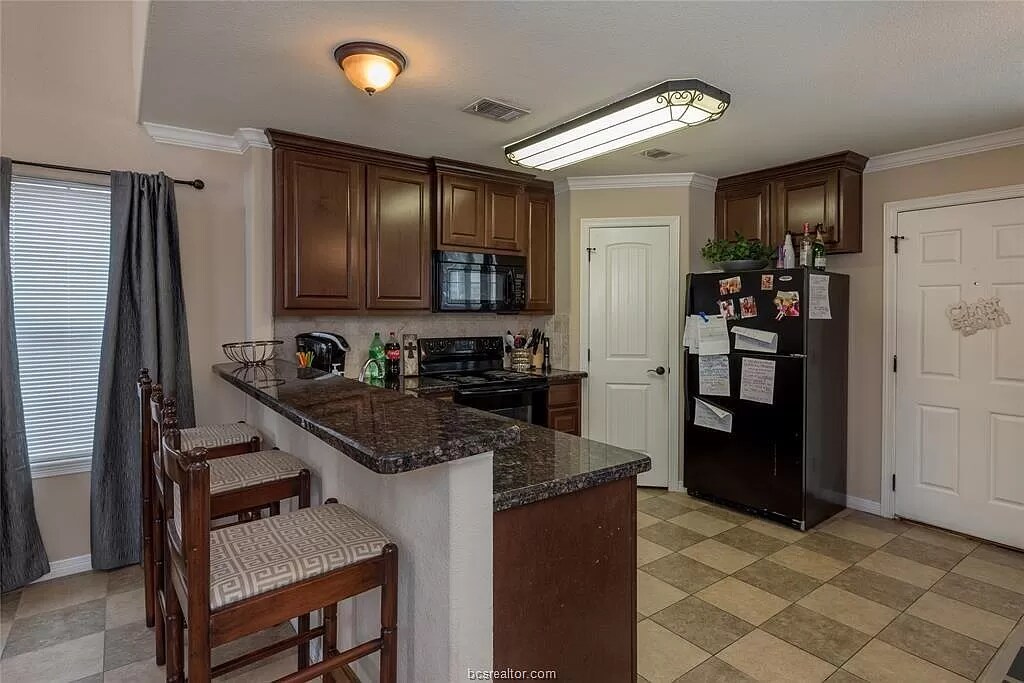 Kitchen - 1708 Boardwalk Ct