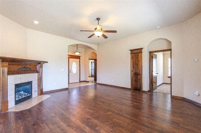 Building Photo - 12108 Chesterfield Ln