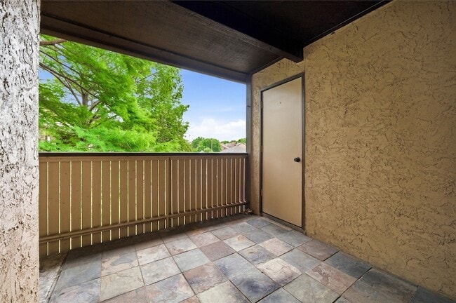 Building Photo - 1212 Horizon Trail