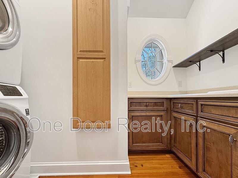 Building Photo - 109 Elizabeth Meriwether