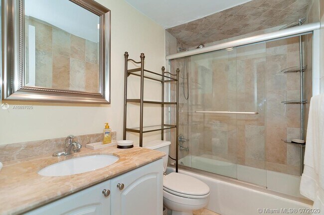 Building Photo - 3801 S Ocean Dr