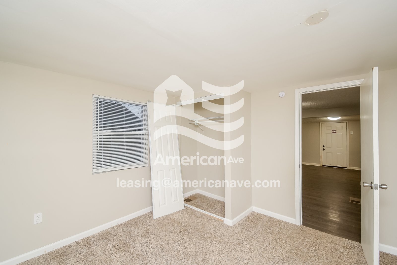 Building Photo - 1227 E 4th St