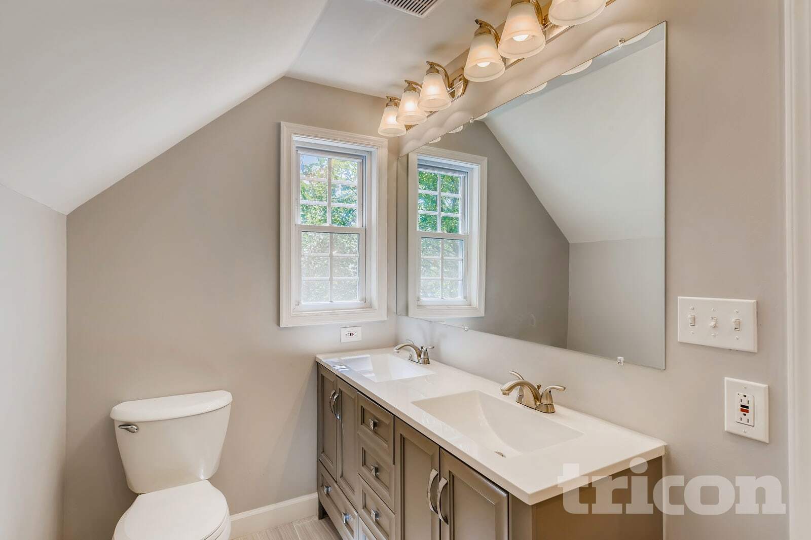 Building Photo - 3523 Sussex Rd