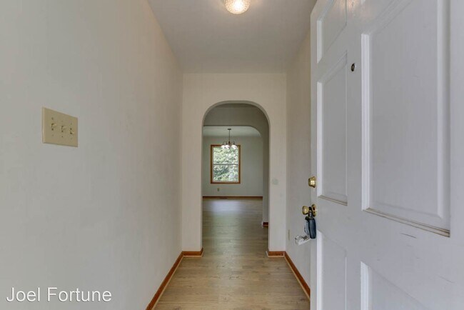 Building Photo - 3 br, 2 bath House - 1461 Todds Lane