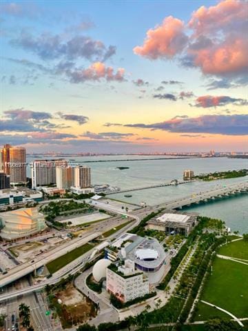 Building Photo - 900 Biscayne