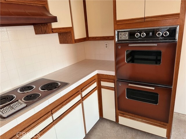 Building Photo - 551 W 40th St