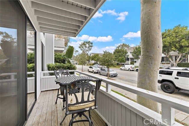 Building Photo - 19 Kamalii Ct