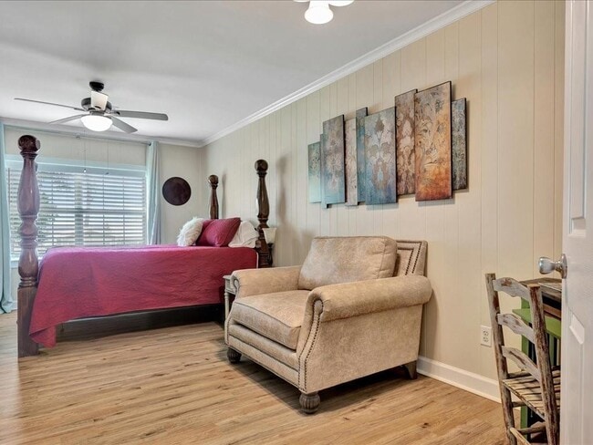 Building Photo - 683 Water View Dr