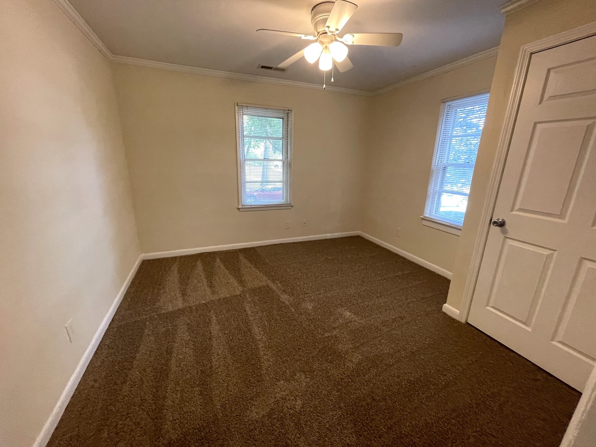 Building Photo - 313 Georgia Dr