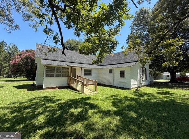 Building Photo - 604 Shy St
