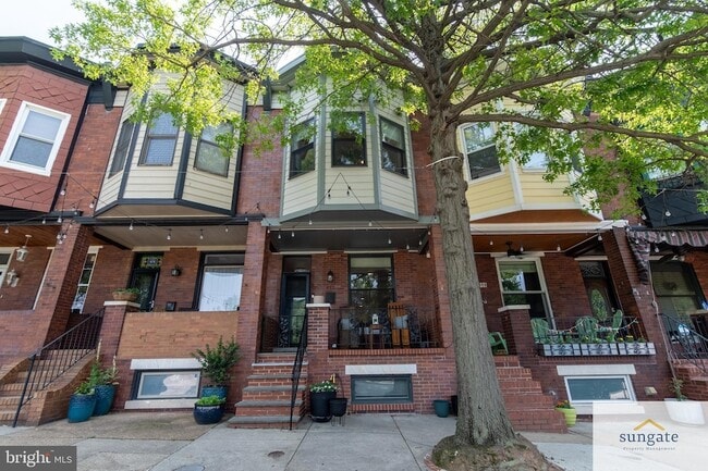 Building Photo - 417 S Ellwood Ave