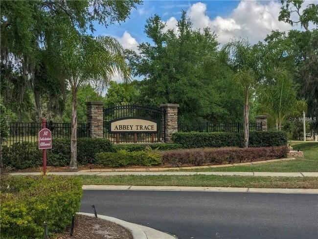 Building Photo - 1934 Abbey Ridge Dr