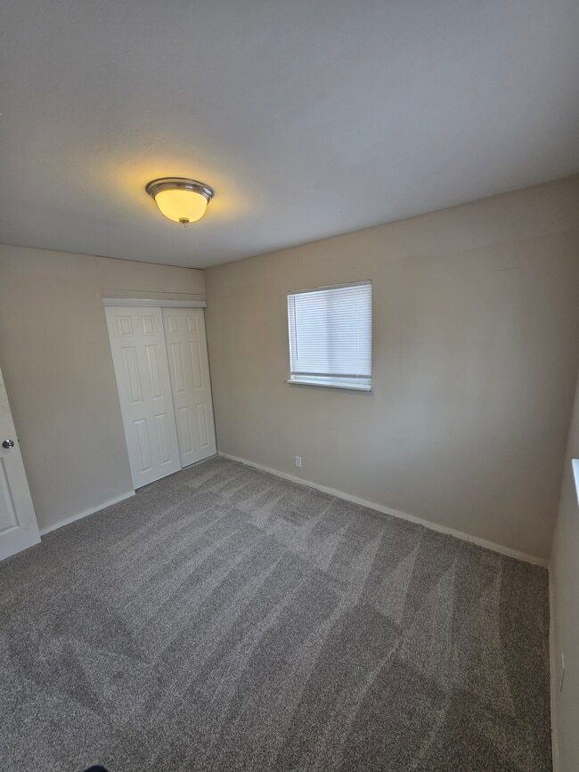 Building Photo - 1225 Redman Blvd