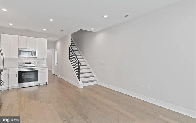 Primary Photo - 2118 N 8th St