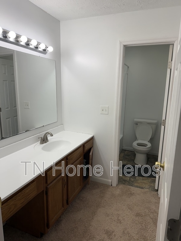 Building Photo - 1911 Laurans Ave