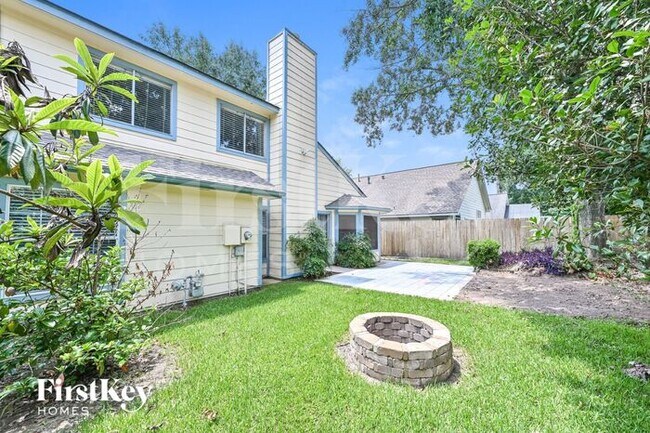 Building Photo - 8571 Spring Green Dr