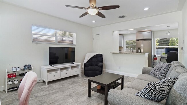 Building Photo - 263 22nd St N