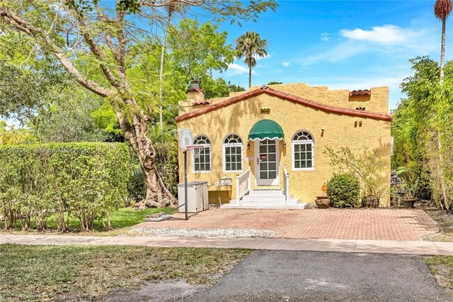 Primary Photo - 1503 Genoa St