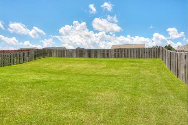 Building Photo - 6133 Whirlaway Rd