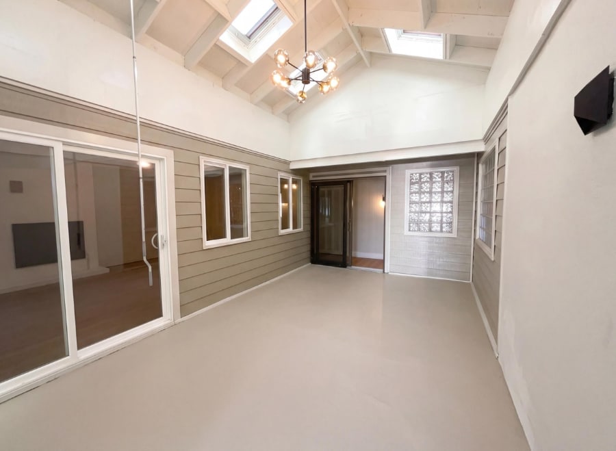 Building Photo - 2361 Oakmont Dr