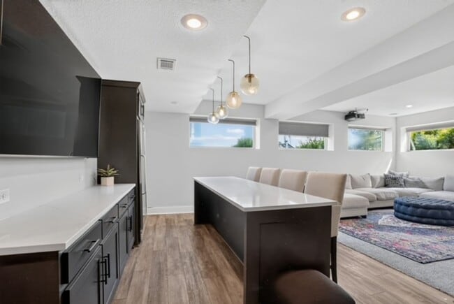 Building Photo - Luxury 5 Bed | 4.5 Bath Home | Flexible Leasing Options: 3+ Month & Long-Term Lease Options | Ful...
