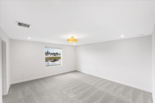 Building Photo - 6338 Windwood Wy