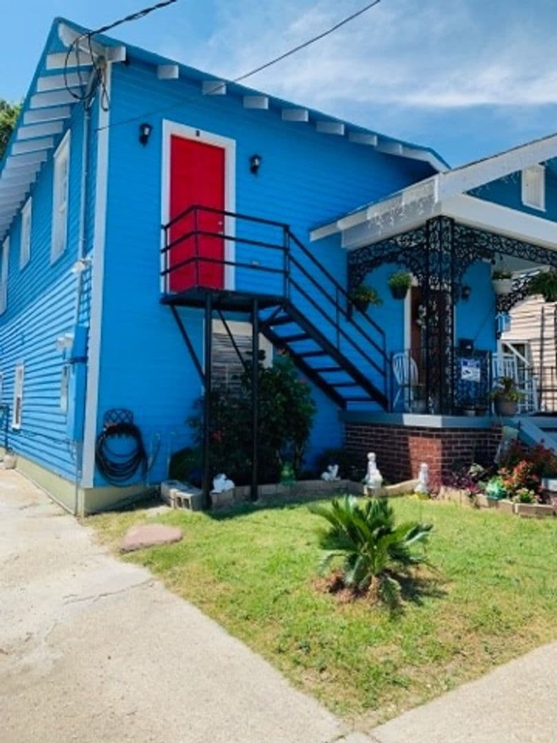 Building Photo - 3122 Dante St