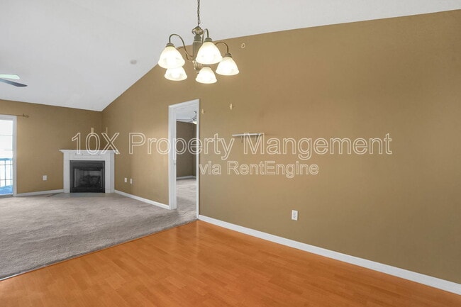 Building Photo - 705 Hidden Springs Dr