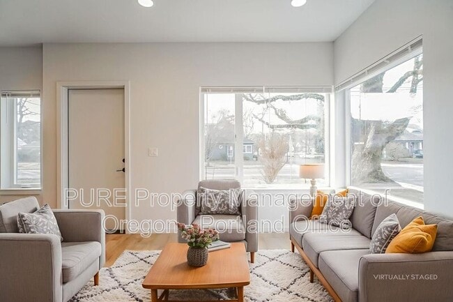 Building Photo - 5685 N Willamette Blvd