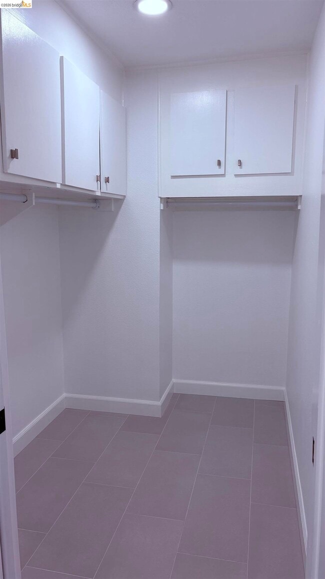 Building Photo - 1101 Hourglass Pl