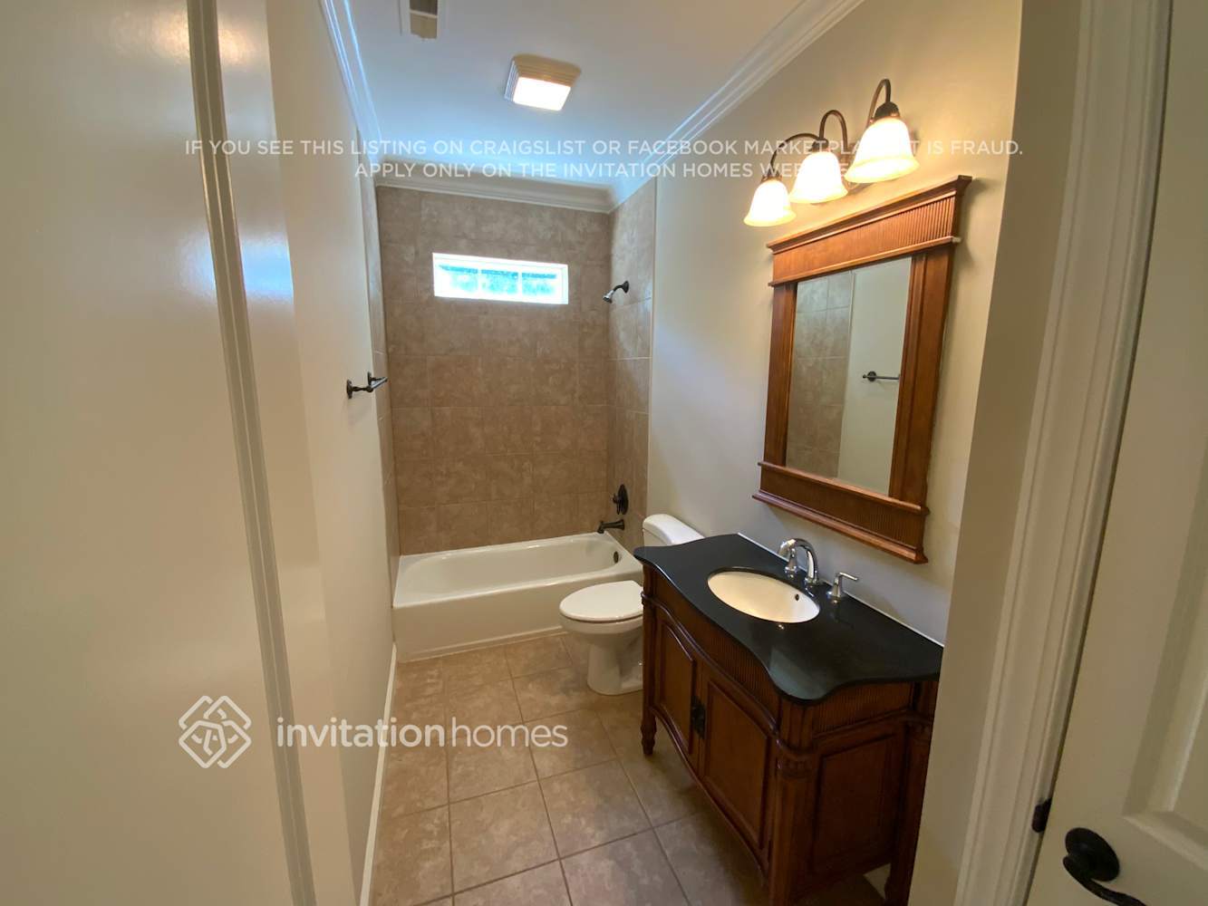 Building Photo - 242 Chuckwood Rd