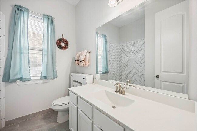 Building Photo - 24023 Lake Molveno Dr
