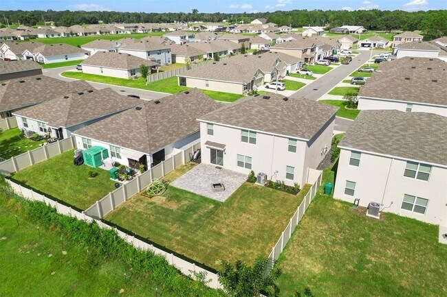 Building Photo - 8673 Triumph Cir