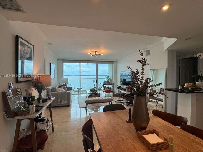 Building Photo - 800 Claughton Island Dr