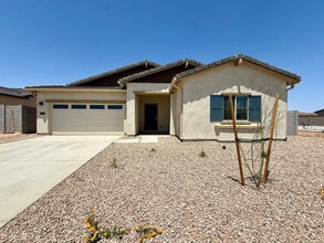 Building Photo - 634 W Red Hawk Ct
