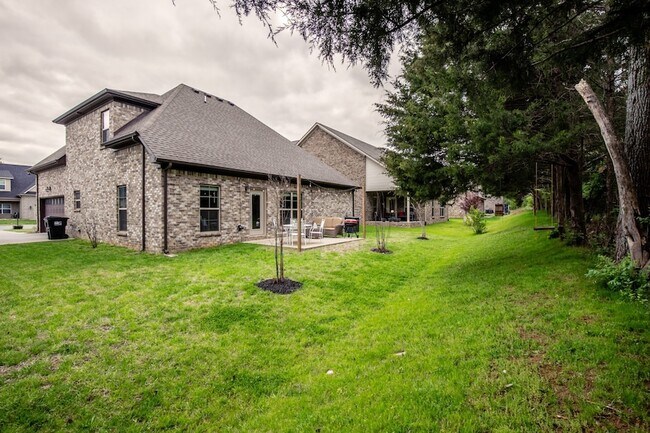 Building Photo - 5322 Honeybee Dr