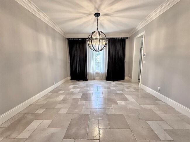 Building Photo - 1744 SE 9th St