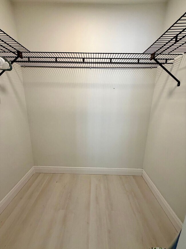 Building Photo - Bright & Modern 2-Bed Condo Overlooking Pond and Golf Course in Saddlebrook!