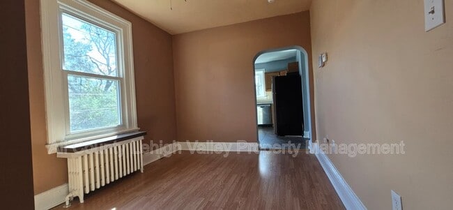 Building Photo - 118 E North St